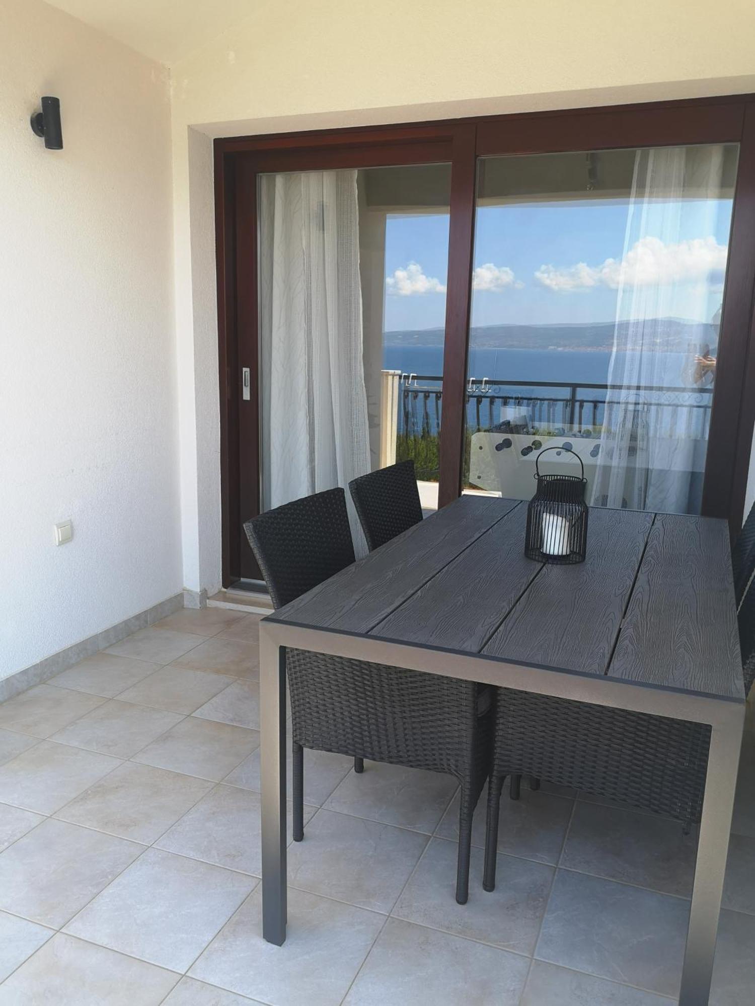 Vila Jadran Omiš Εξωτερικό φωτογραφία